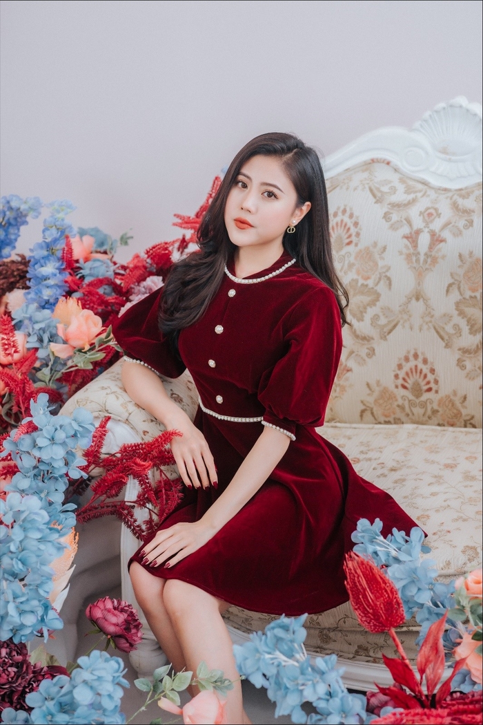 váy hoạ tiết cổ điển của Fancy Boutique